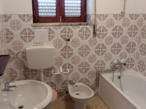Independent House Of 100 M² With Walled Land And Ample Outdoor Space In Penela – Coimbra