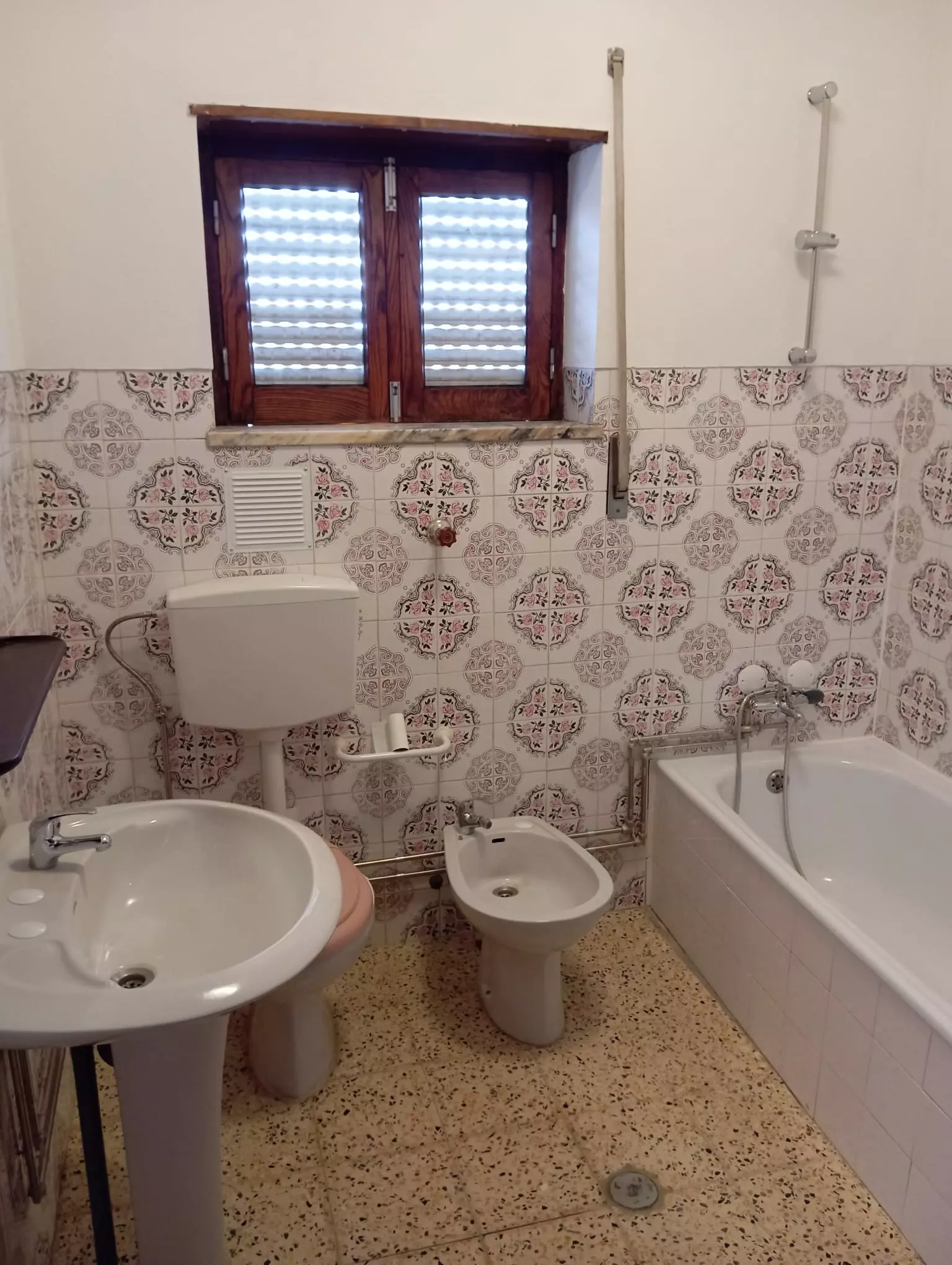 Independent House Of 100 M² With Walled Land And Ample Outdoor Space In Penela – Coimbra