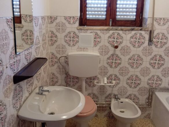 Independent House Of 100 M² With Walled Land And Ample Outdoor Space In Penela – Coimbra