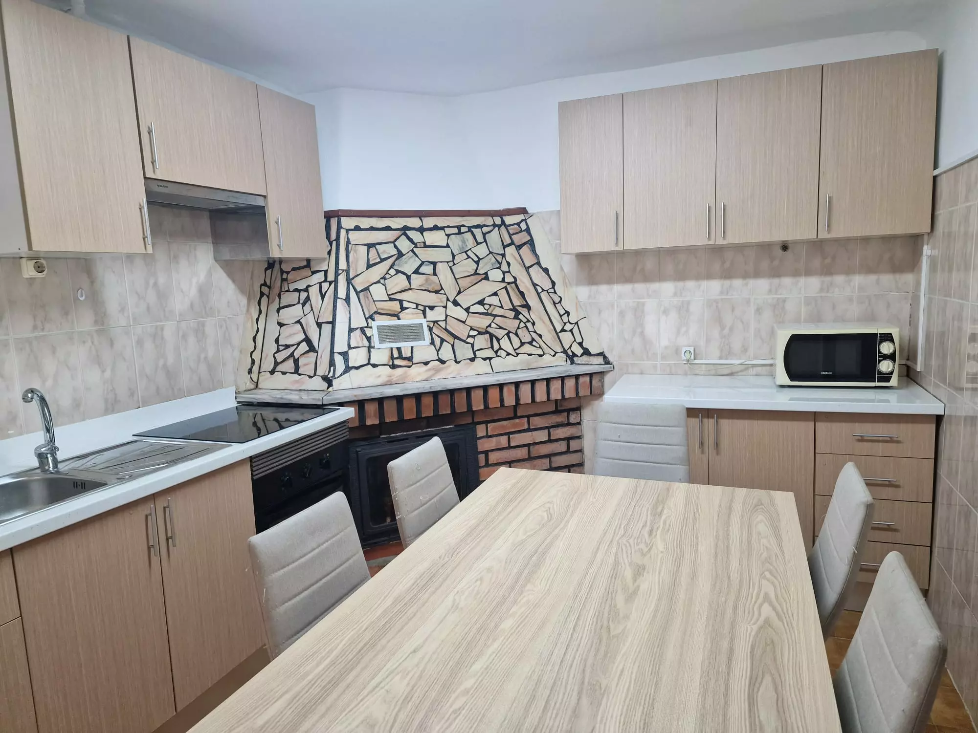 Independent House Of 100 M² With Walled Land And Ample Outdoor Space In Penela – Coimbra