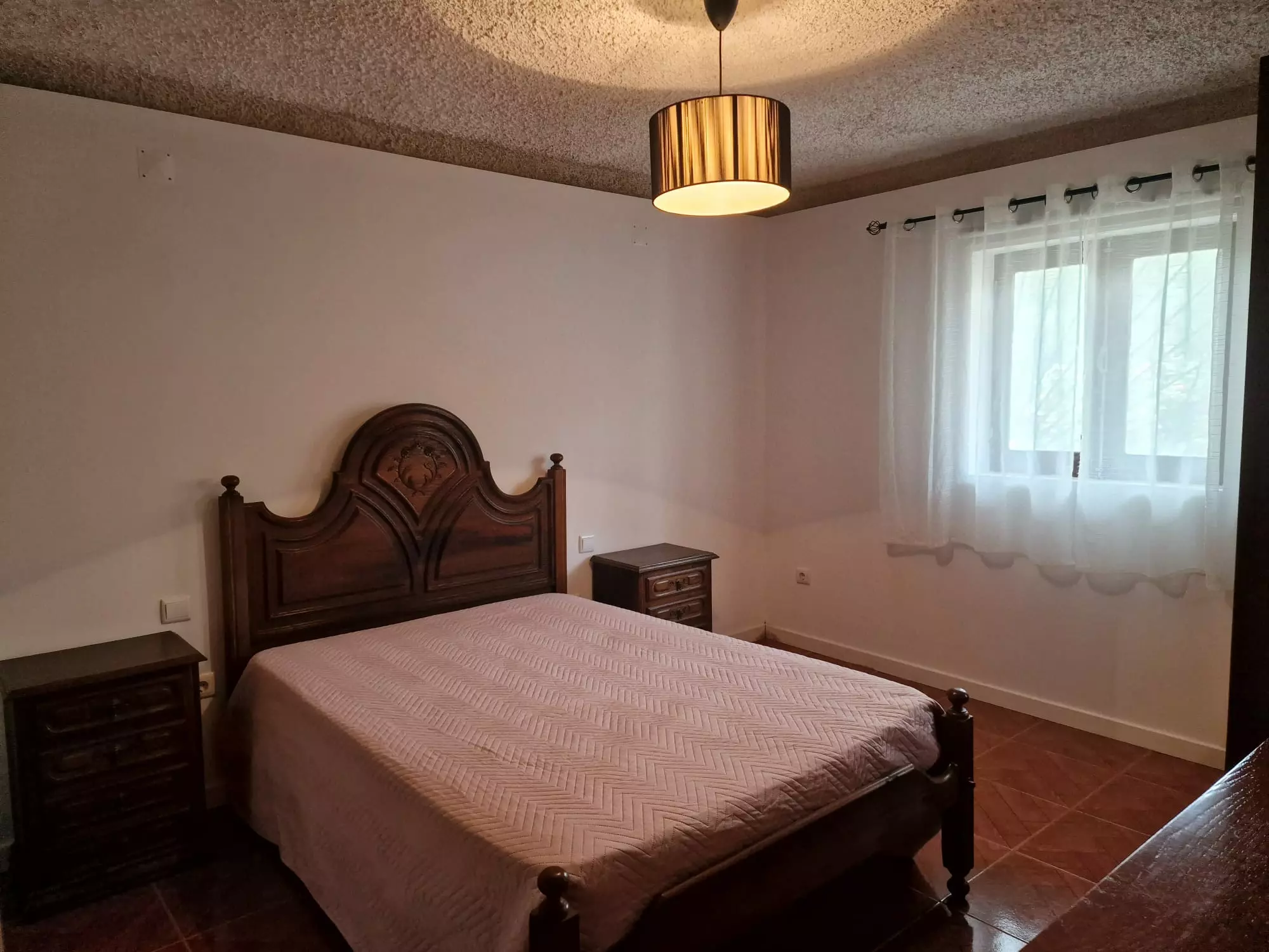 Independent House Of 100 M² With Walled Land And Ample Outdoor Space In Penela – Coimbra