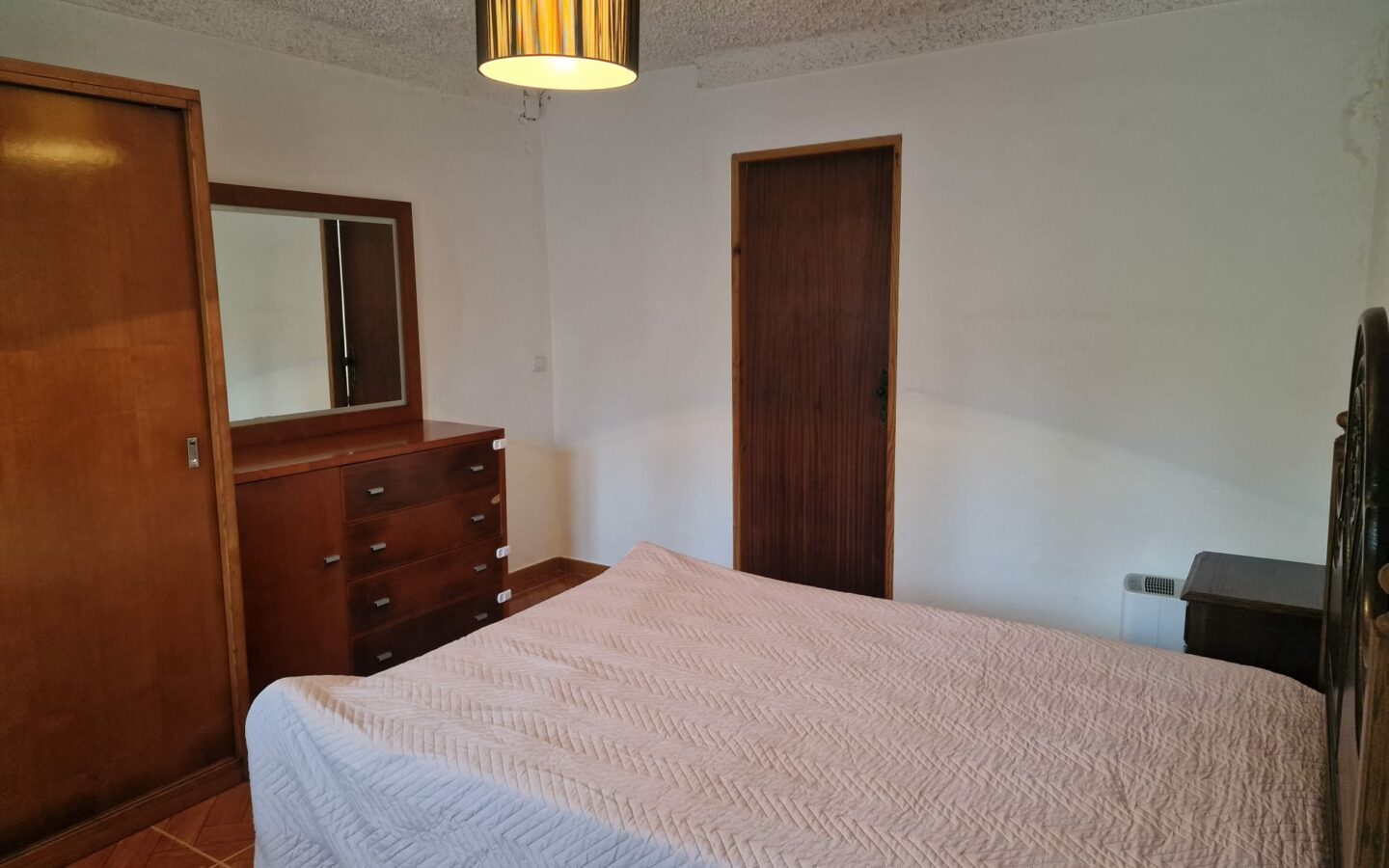 Independent House Of 100 M² With Walled Land And Ample Outdoor Space In Penela – Coimbra