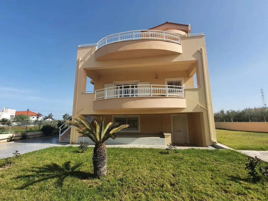 Detached House Of 216 M² In Peloponnese