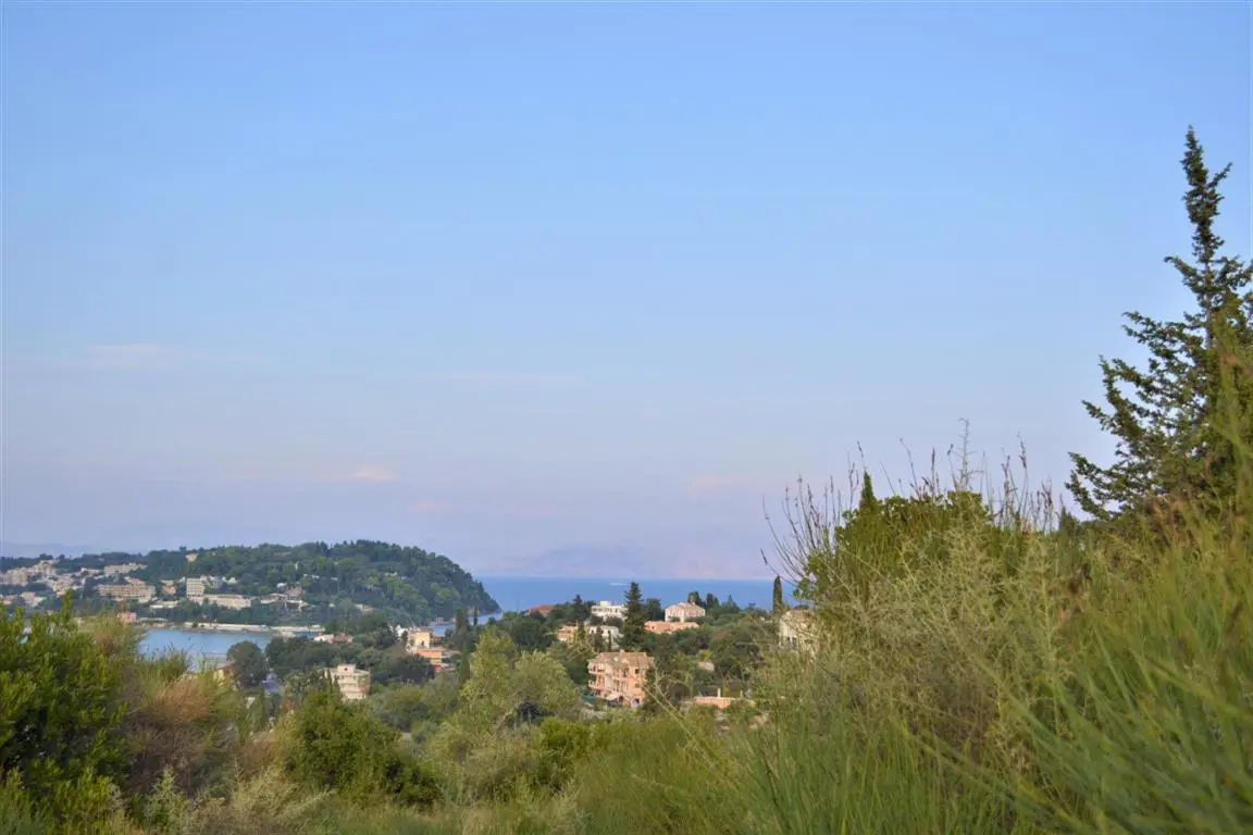 Land Of 5800 M² In Corfu