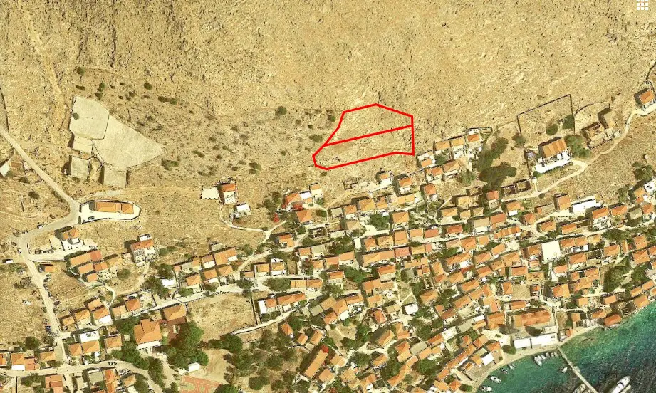 Land Of 1812 M² In The Dodecanese