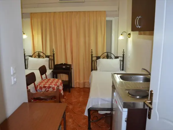 Hotel In Aidipsos, Greece (630 M²)