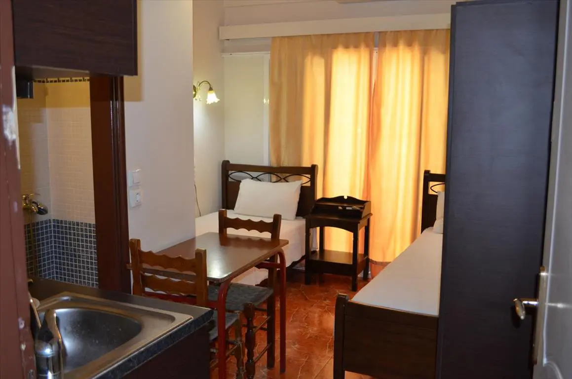 Hotel Of 630 M² With Island Features In Euboea