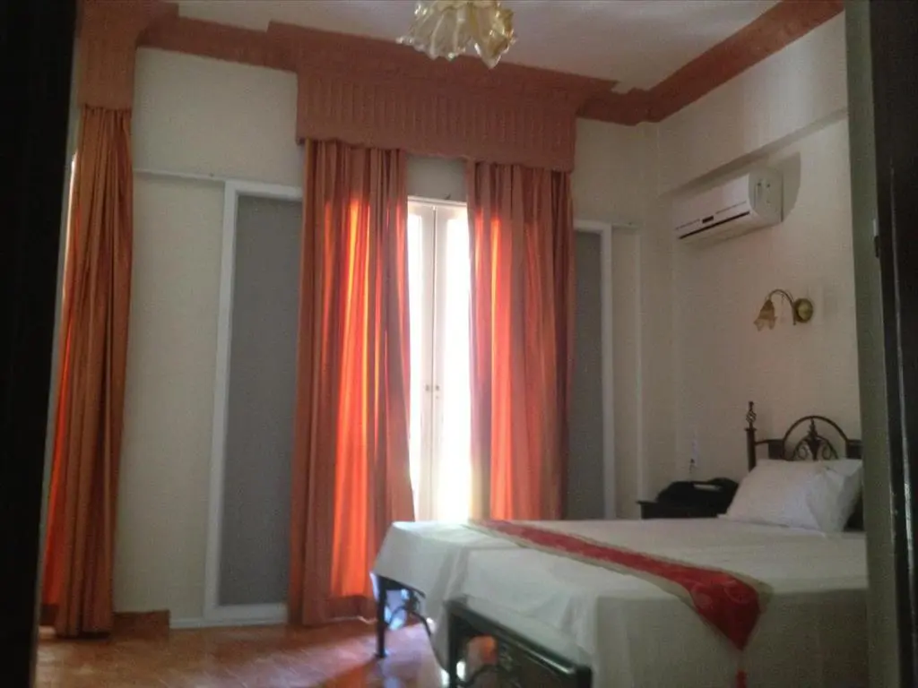 Hotel Of 630 M² With Island Features In Euboea