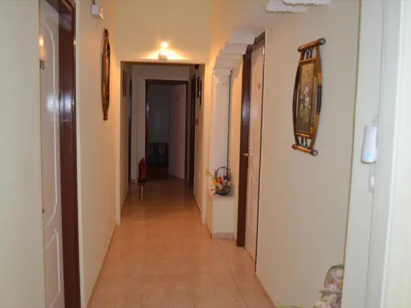 Hotel In Aidipsos, Greece (630 M²)