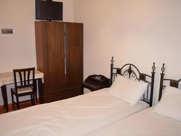 Hotel In Aidipsos, Greece (630 M²)