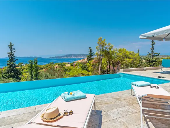 4-bedroom Villa In Kranidi, Greece (170 M²)