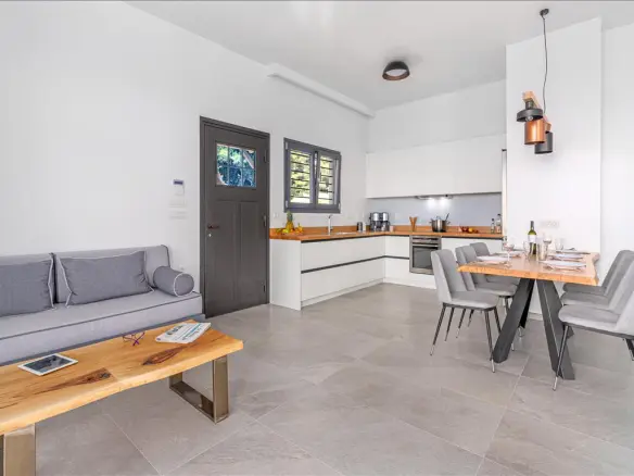 4-bedroom Villa In Kranidi, Greece (170 M²)