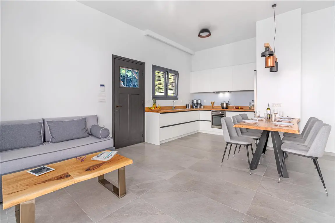 Villa Of 170 M² In Eastern Peloponnese – Ermionida