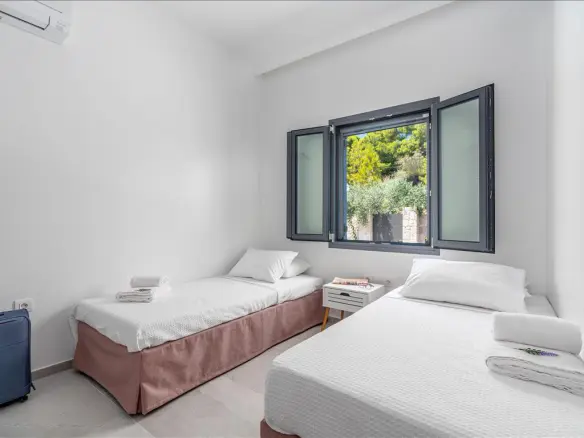 4-bedroom Villa In Kranidi, Greece (170 M²)
