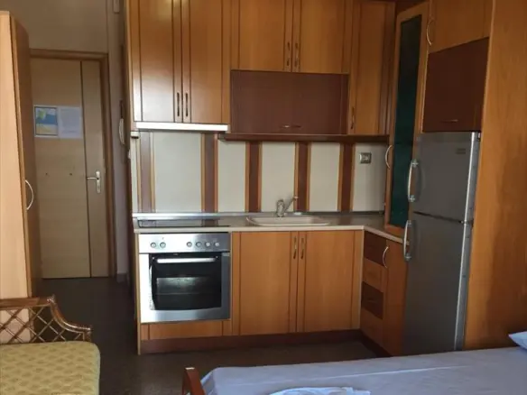 Business In Rentina, Greece (200 M²)
