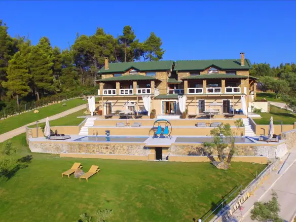 Villa In Kassandra, Greece (420 M²)
