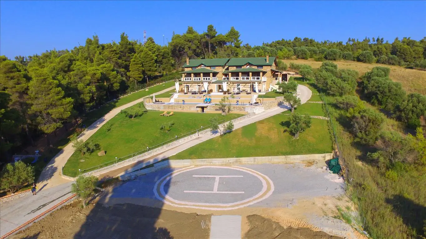 Villa Of 420 M² In Kassandra, Chalkidiki