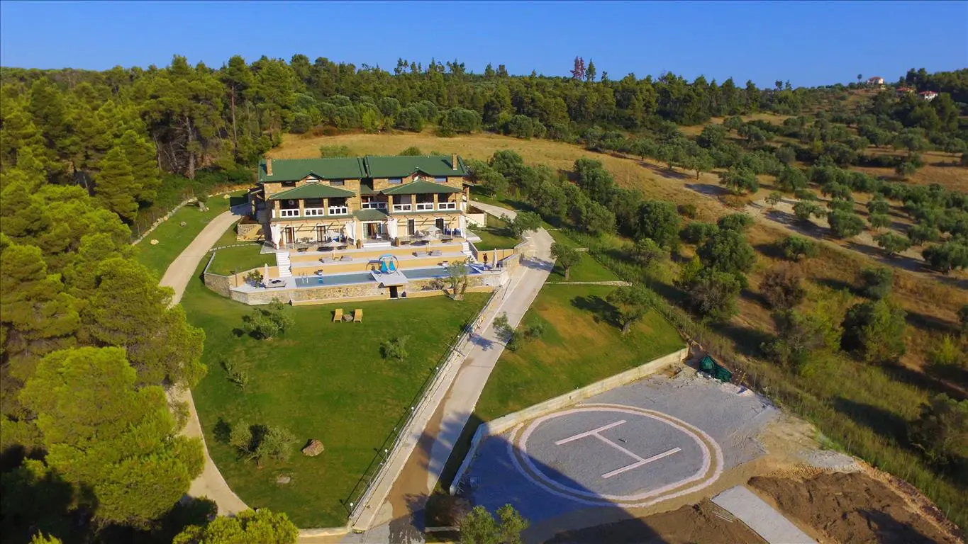 Villa Of 420 M² In Kassandra, Chalkidiki