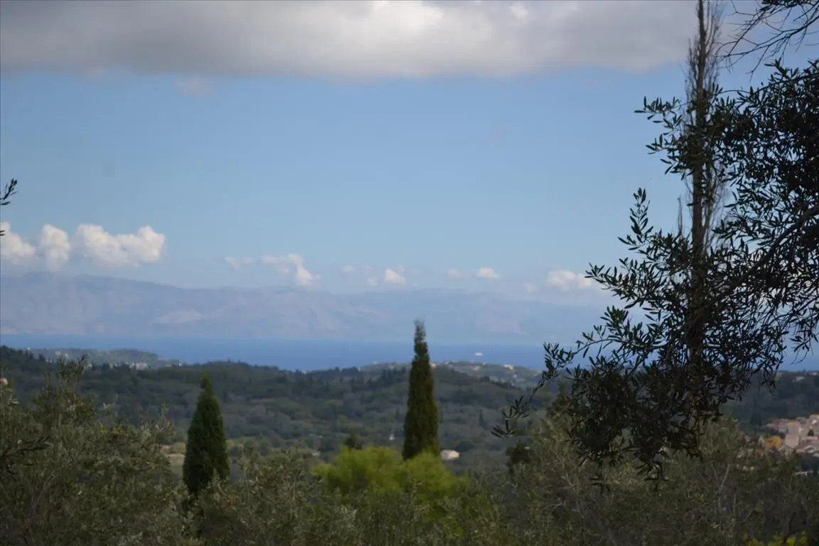 Land Of 4673 M² In Corfu