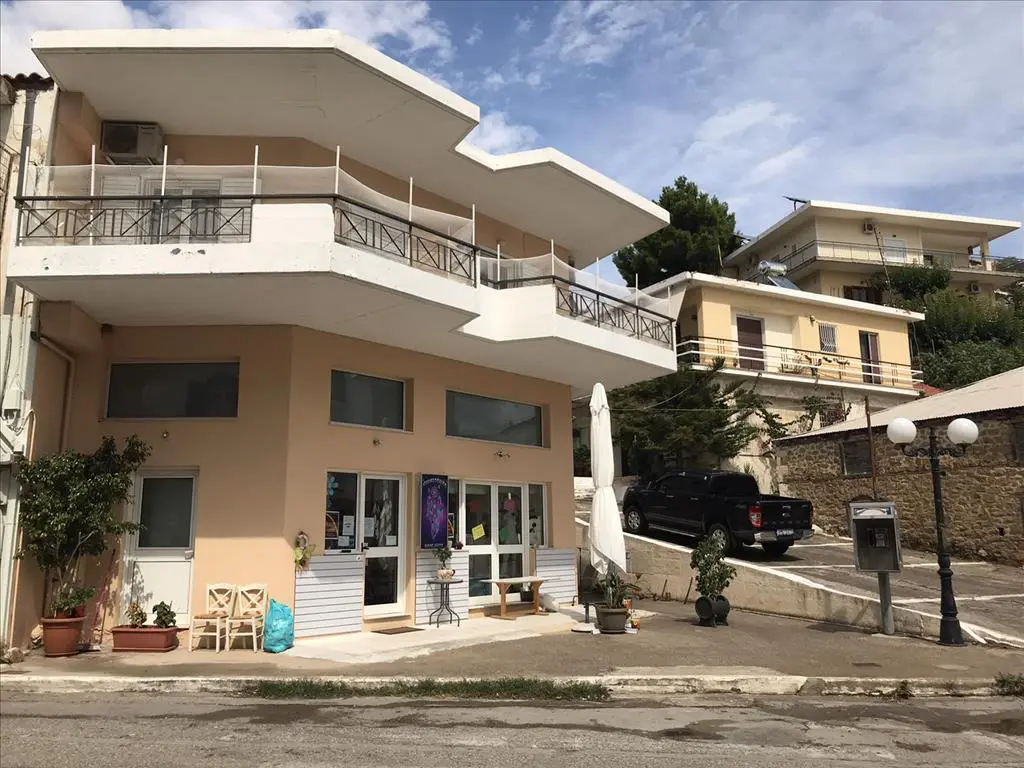 Detached House Of 165 M² In Central Greece