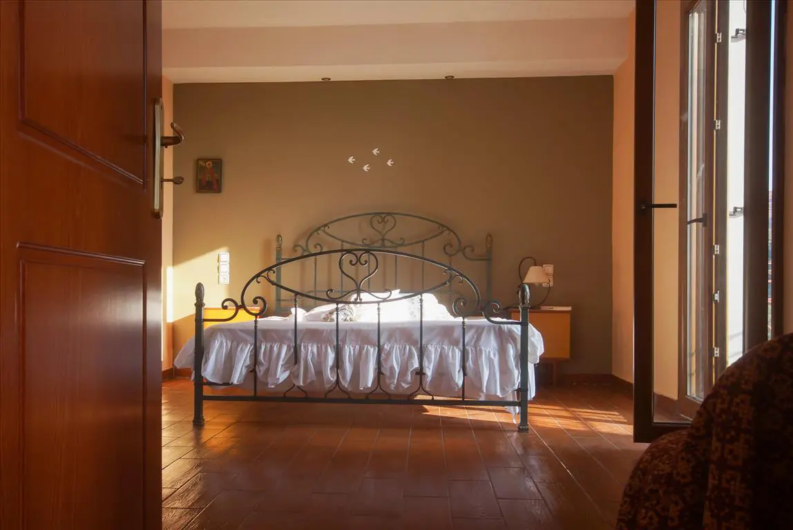 Detached House Of 304 M² On Islands