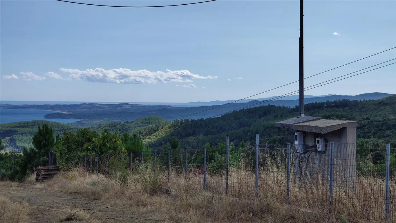Land Of 17000 M² In Athos, Chalkidiki