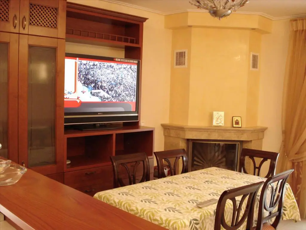 Flat Of 84 M² In Athens