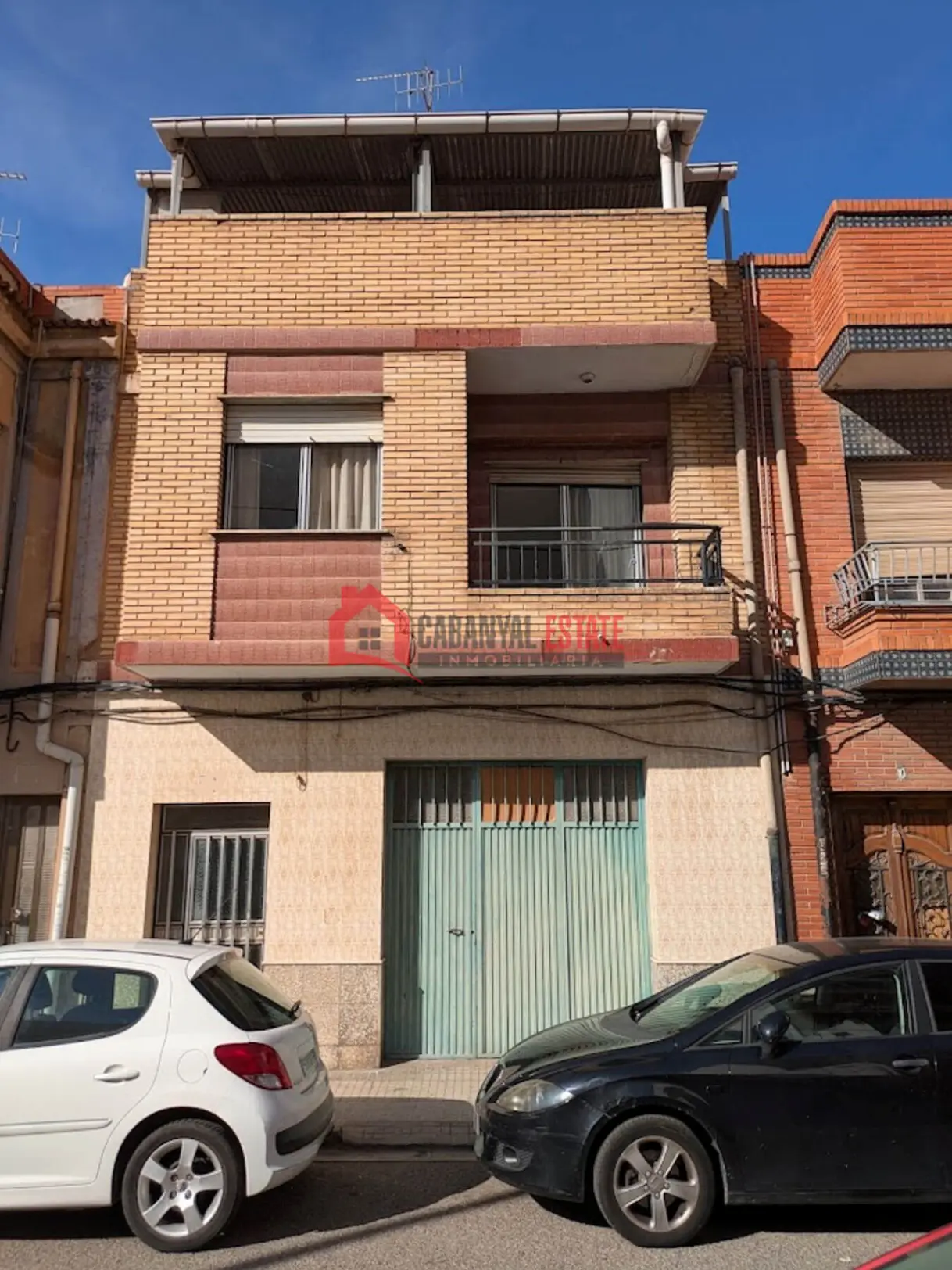 Terraced House With Terrace In Port De Sagunt, Spain