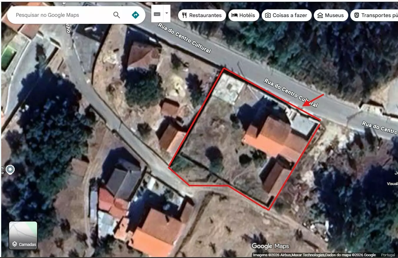 Independent House Of 100 M² With Walled Land And Ample Outdoor Space In Penela – Coimbra