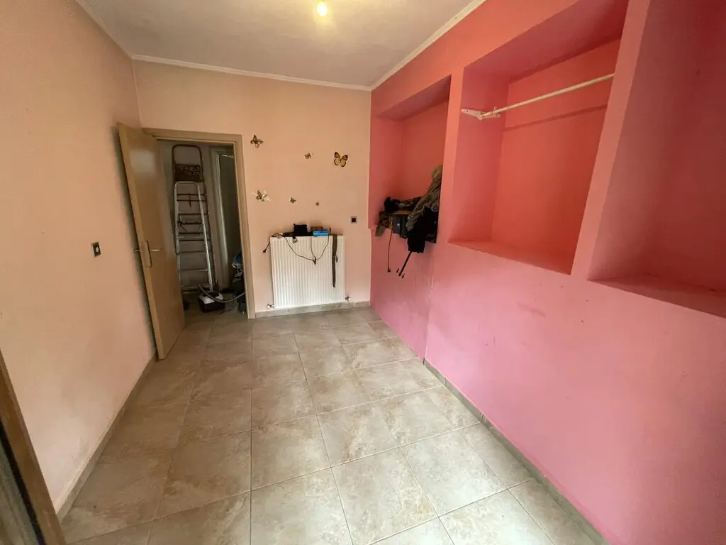 Complex Of 260 M² In Kavala