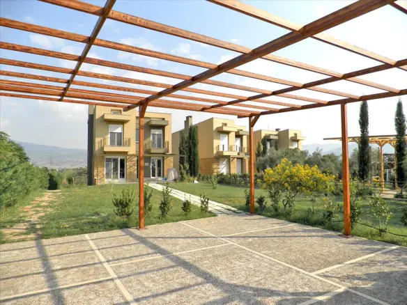 Detached House Of 200 M² With Garden In The Suburbs Of Thessaloniki