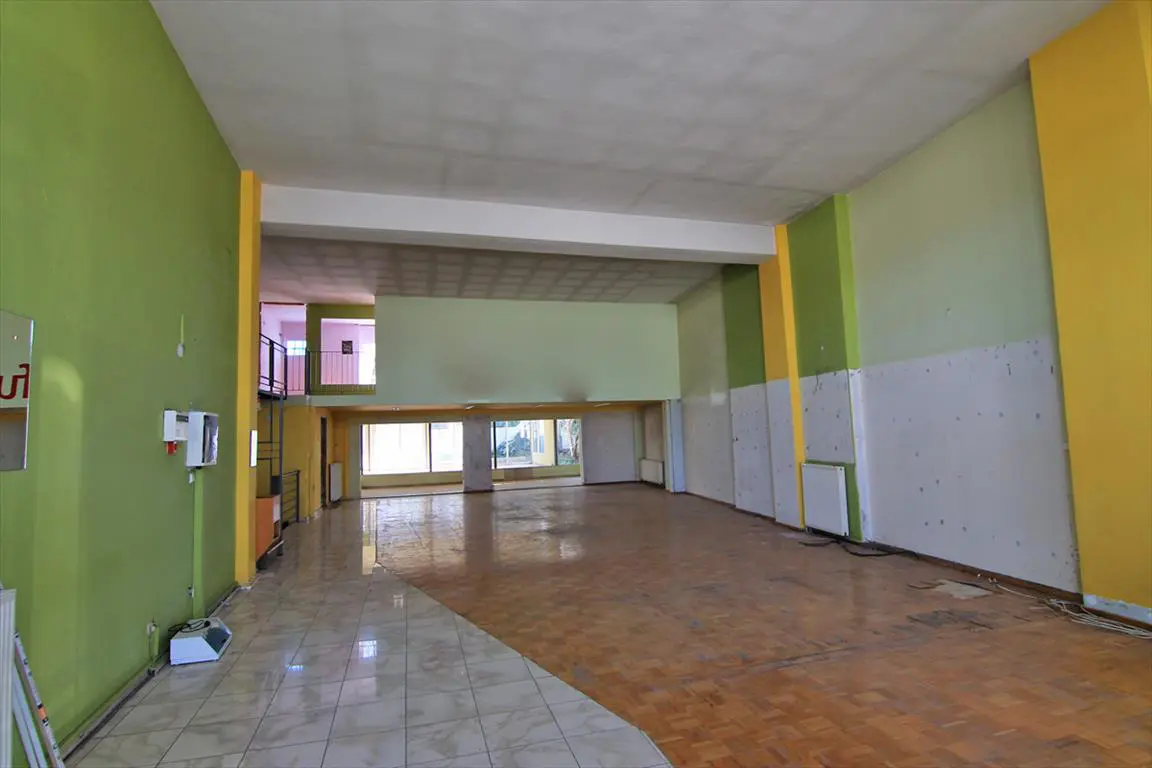 Commercial Property Of 410 M² In Thessaloniki