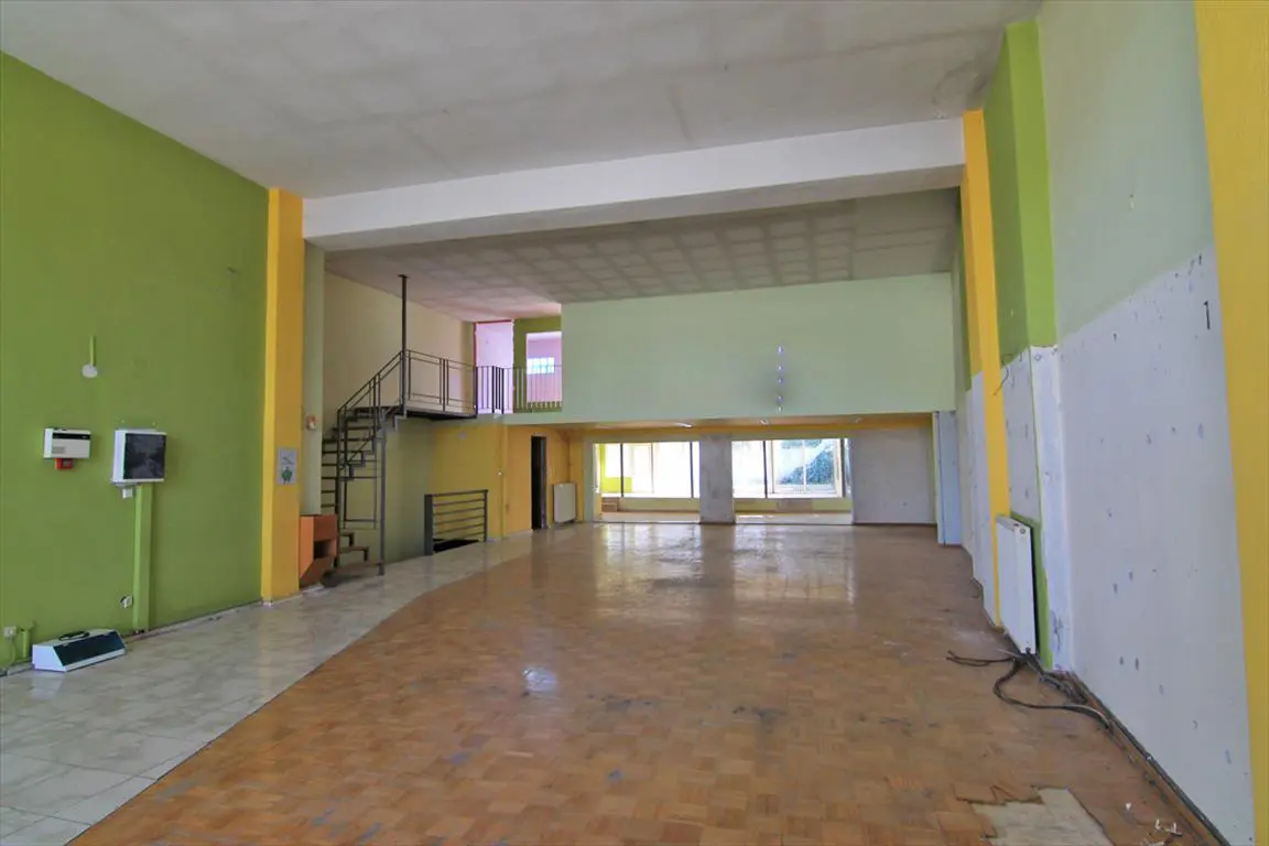 Commercial Property Of 410 M² In Thessaloniki