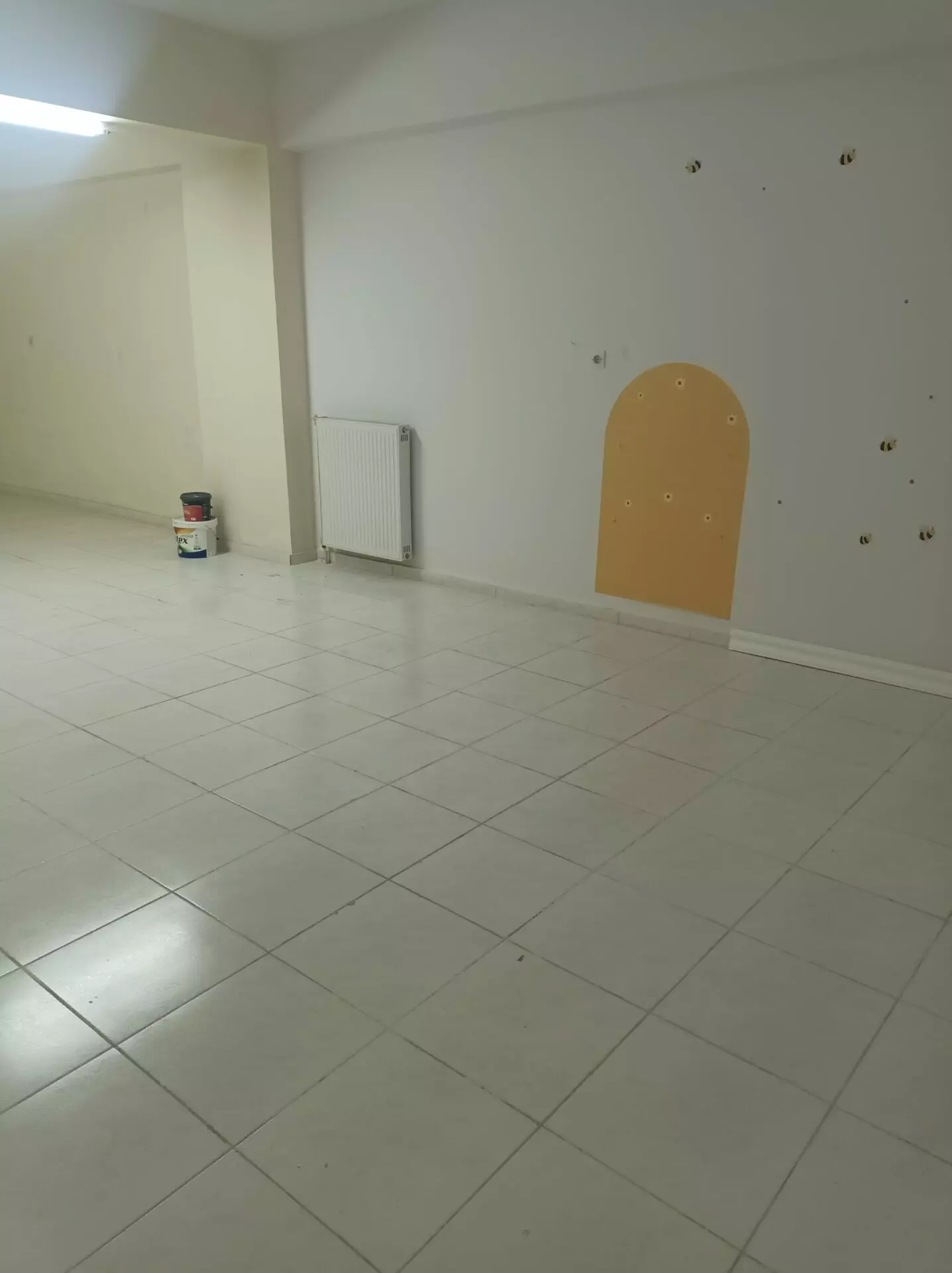 Commercial Property, 360 M² In North Greece.