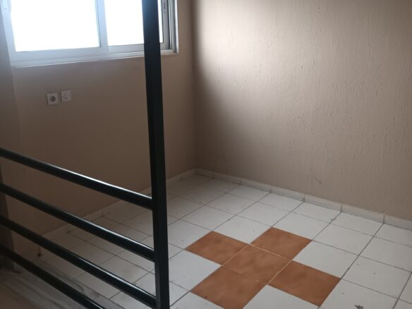 Commercial Property Of 360 M² In North Greece