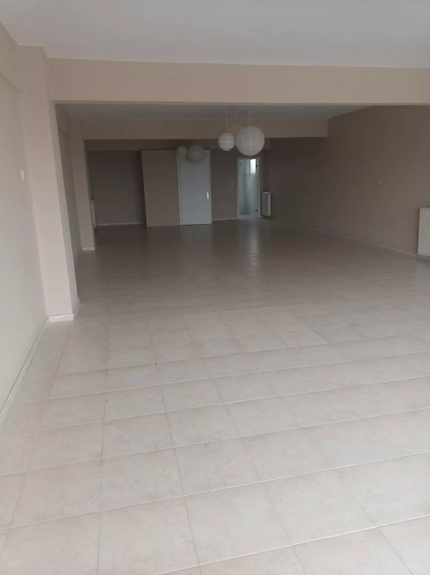 Commercial Property Of 360 M² In North Greece