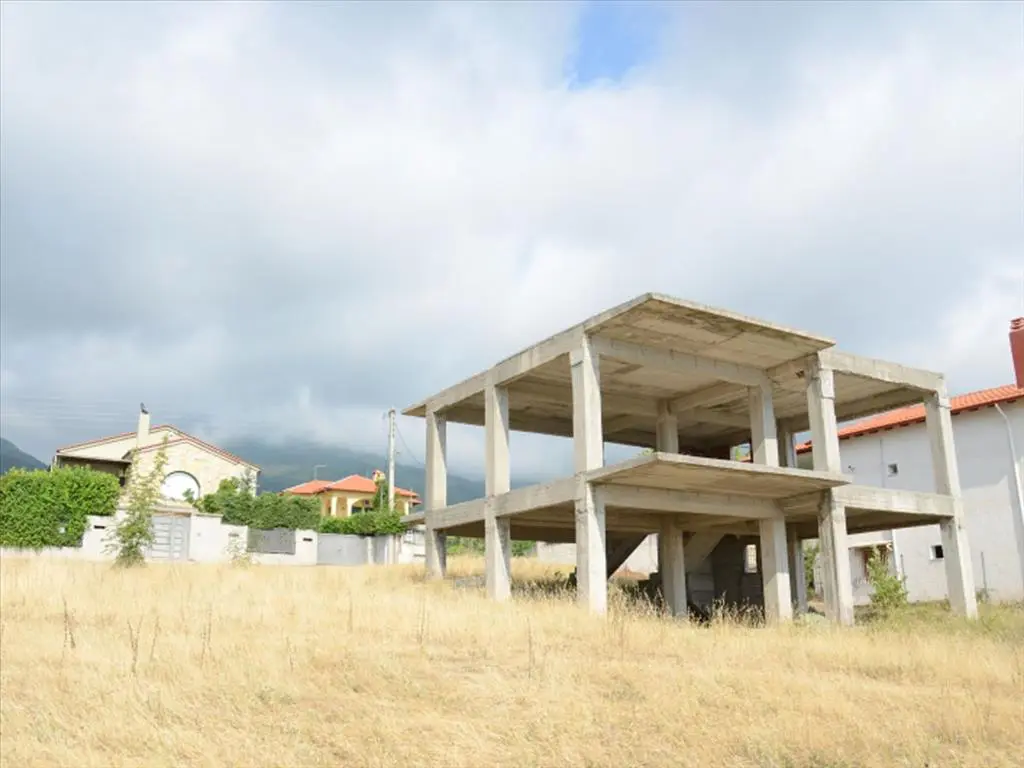 Detached House Of 110 M² In Olympic Coast