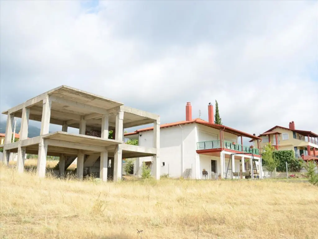 Detached House Of 110 M² In Olympic Coast