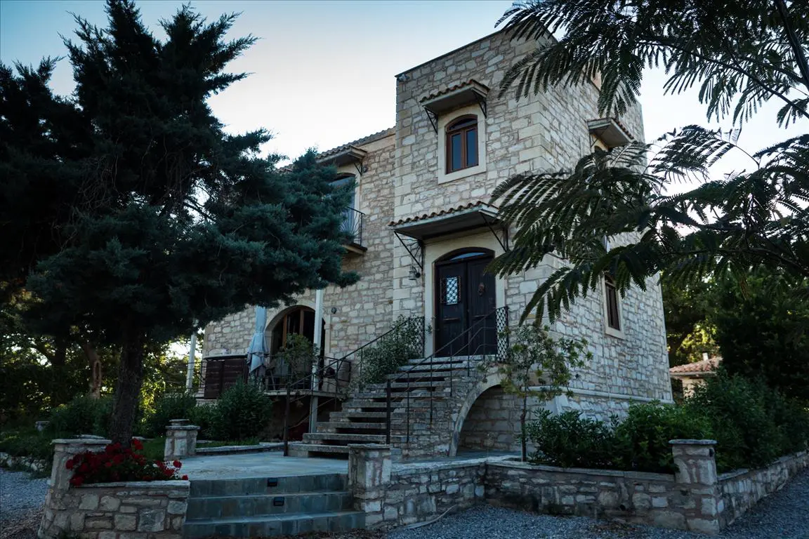 Villa Of 240 M² In Crete