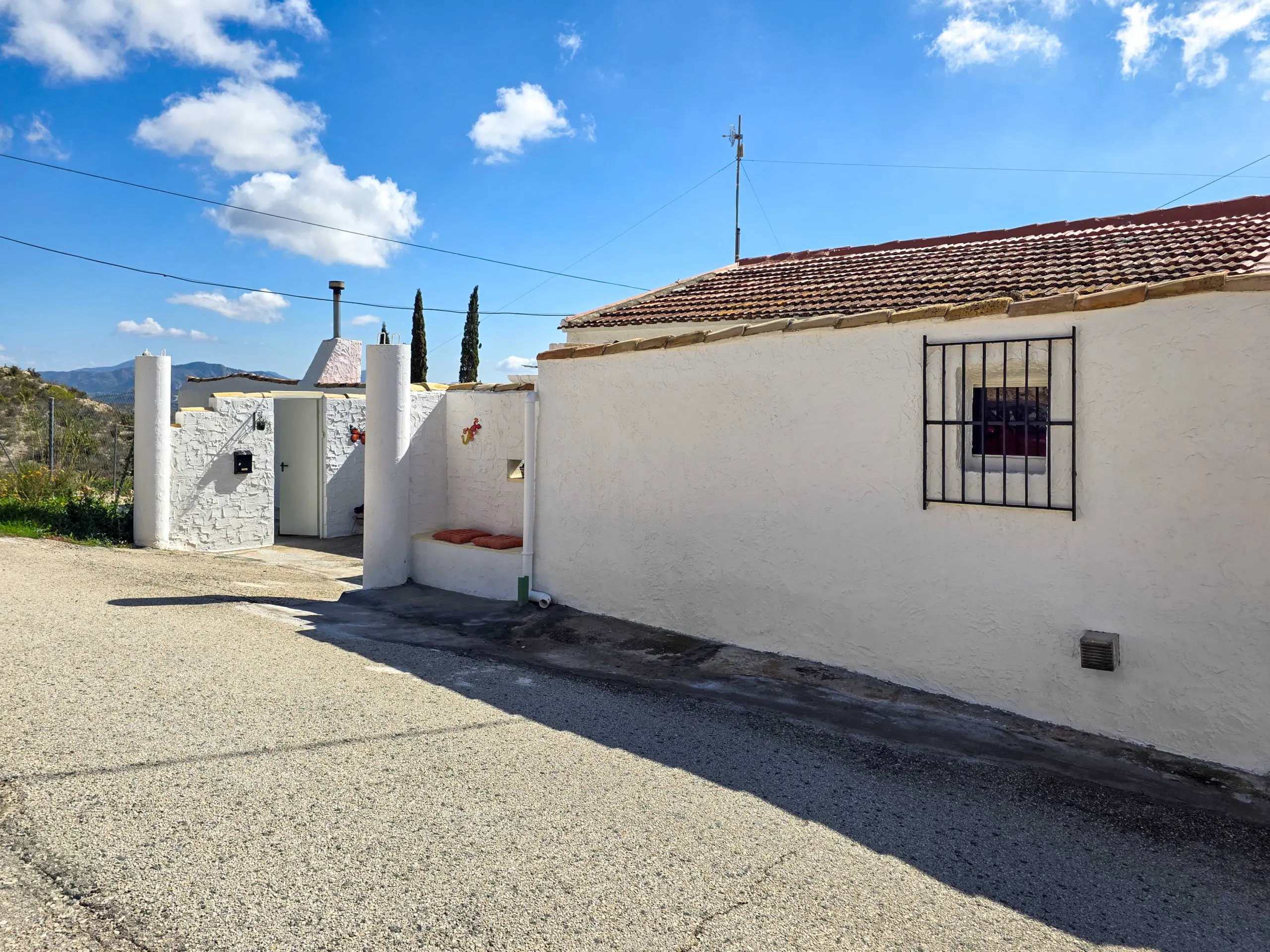 Country House Of 180 M² In Fortuna, Spain