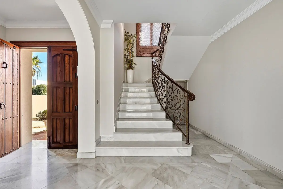 Detached Villa Of 357 M² In Guadalmina Alta, Spain