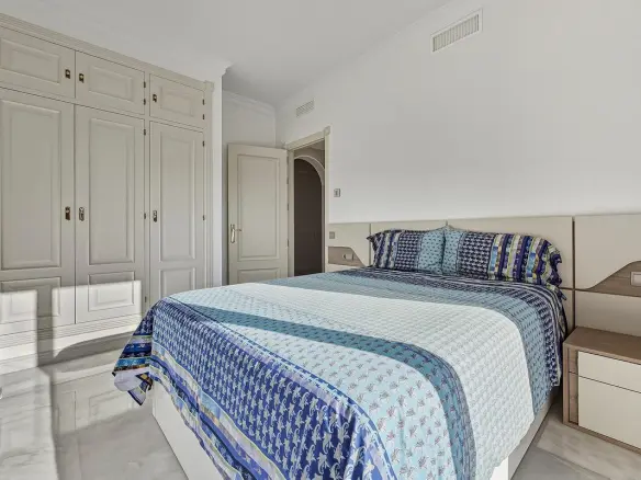 5-bedroom House In Guadalmina Alta, Spain (357 M²)