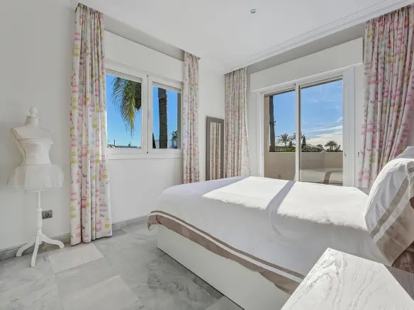 5-bedroom House In Guadalmina Alta, Spain (357 M²)