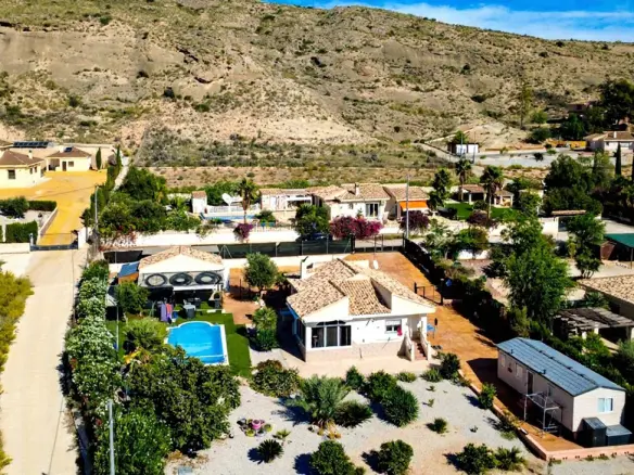 Detached Villa Of 195 M² In Fortuna, Spain