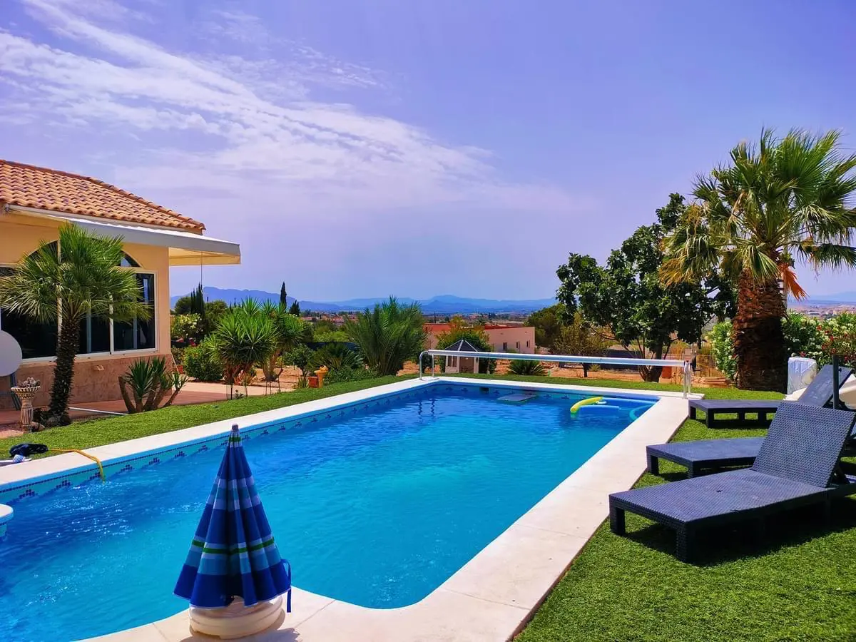Detached Villa Of 195 M² In Fortuna, Spain