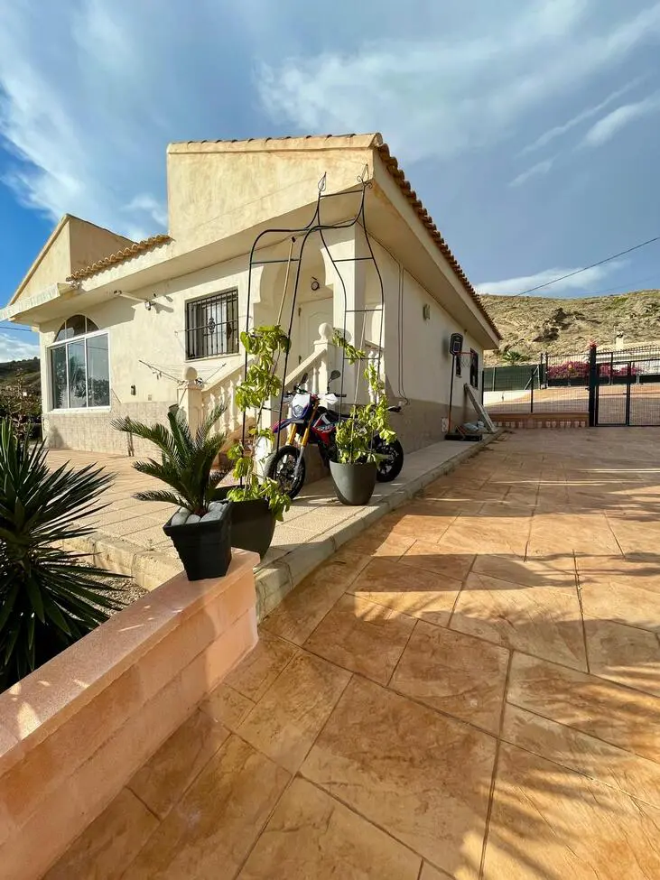 Detached Villa Of 195 M² In Fortuna, Spain