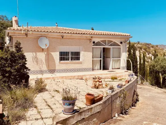 Detached Villa Of 176 M² In Fortuna, Spain