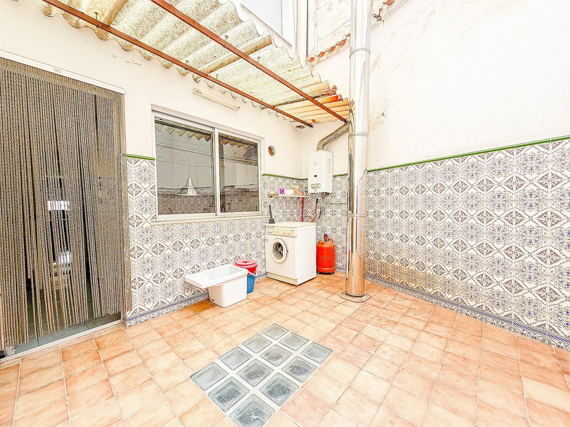 Townhouse Of 200 M² In Yecla, Spain