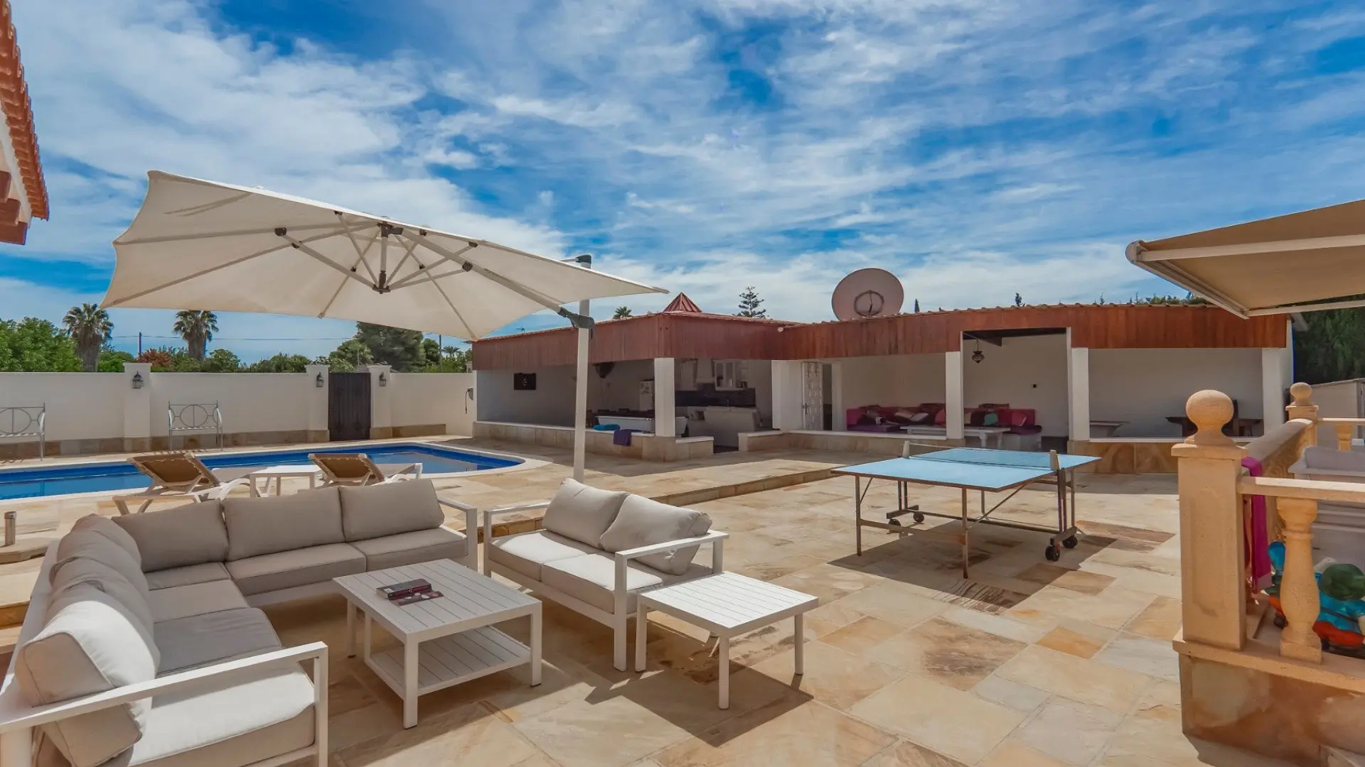 Detached Villa Of 299 M² In Heredades, Spain