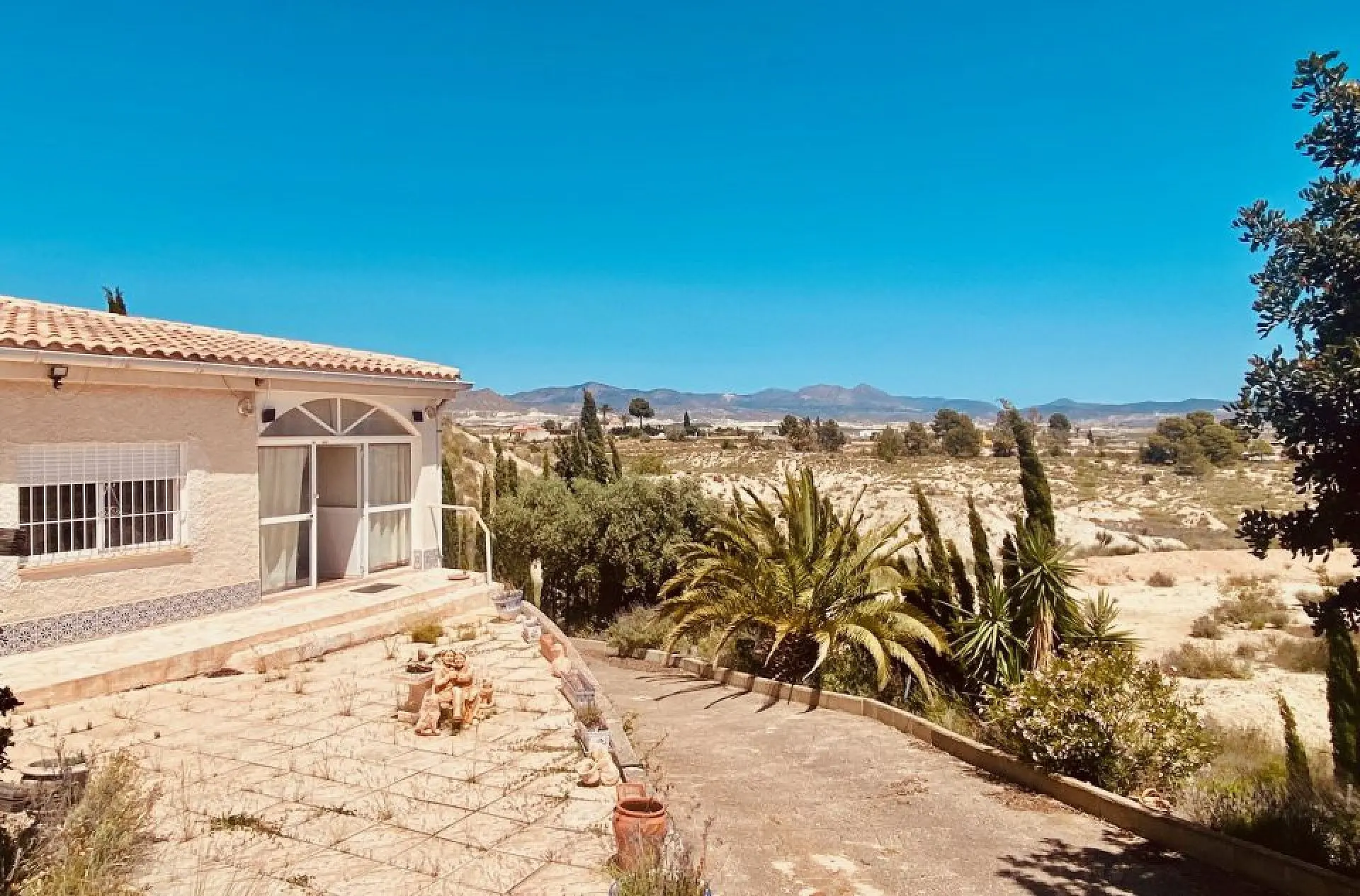 Detached Villa Of 176 M² In Fortuna, Spain